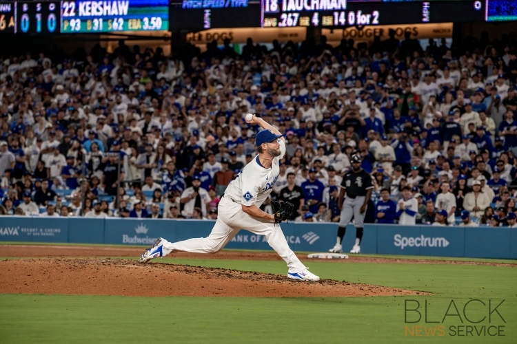 Dodgers Defeat White Sox 5-4