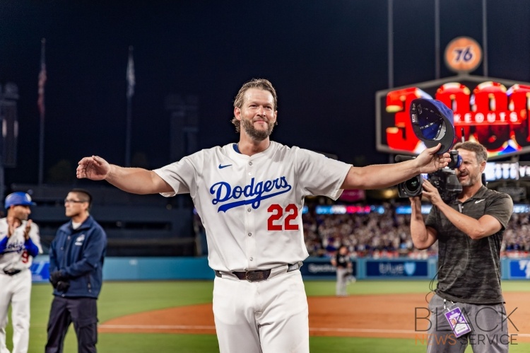 Dodgers Defeat White Sox 5-4