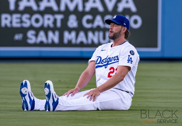 Dodgers Defeat White Sox 5-4