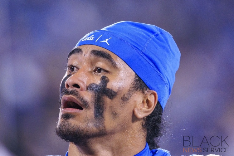 Bruins lose to Huskies, 48-14