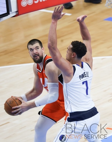 Clippers Fall to Mavs 110-114