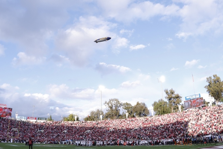 Indiana Defeats Alabama 38-3