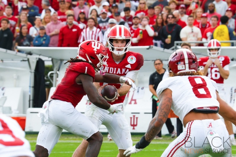 Indiana Defeats Alabama 38-3
