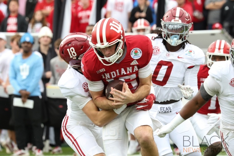 Indiana Defeats Alabama 38-3
