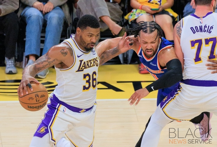 Lakers defeat Knicks, 110-97