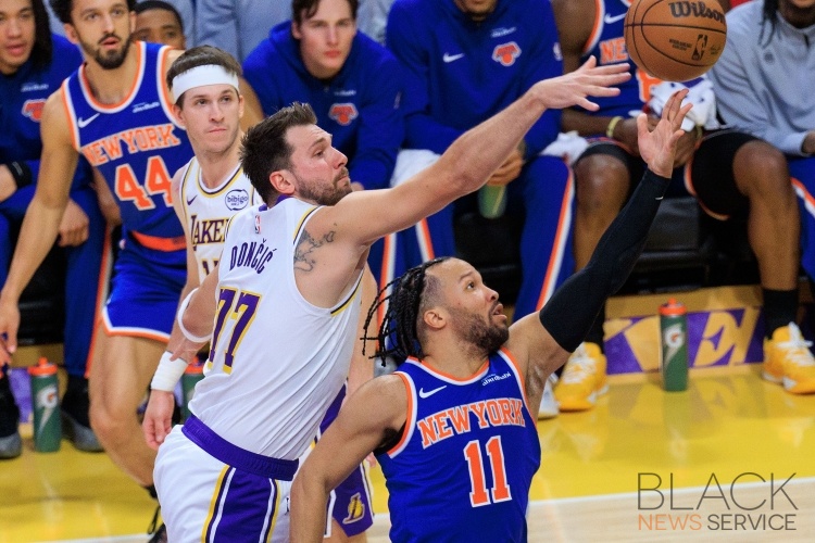 Lakers defeat Knicks, 110-97
