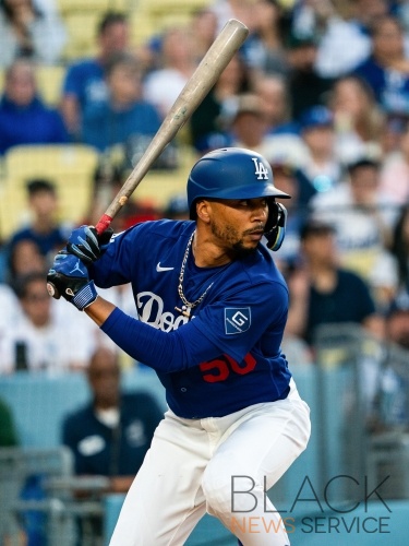 Dodgers and Angels Play to a 7-7 Tie