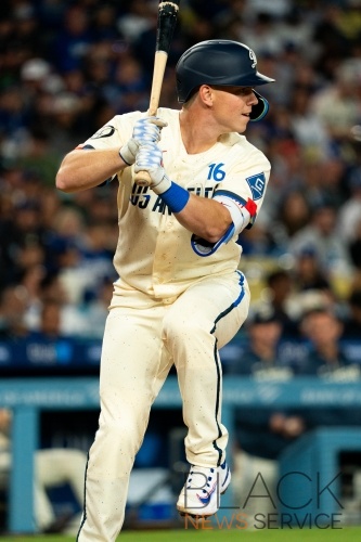 Dodgers Defeat Rangers 6-3