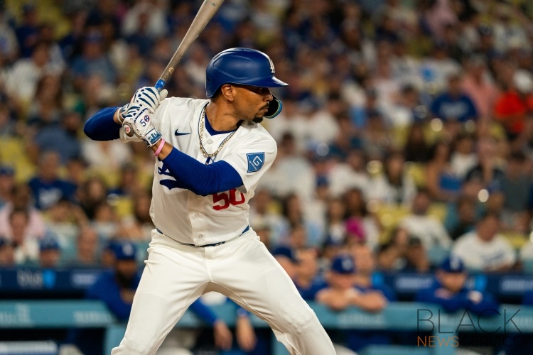 Dodgers Defeat Mariners 6-2