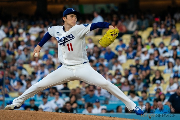 Dodgers Defeat Mariners 6-2