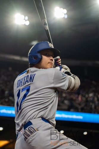 Diamondbacks Defeat Dodgers 4-3