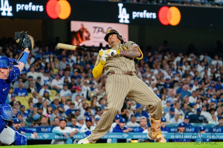 Dodgers defeat Padres, 7-0