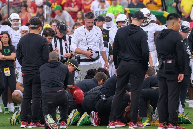 Trojans lose to Ducks, 41-27